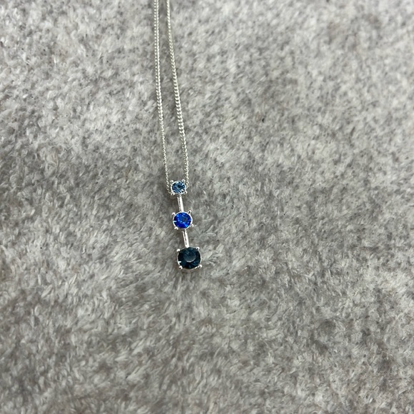Jewelry - Journey necklage pendant in blue sapphire and diamond stones